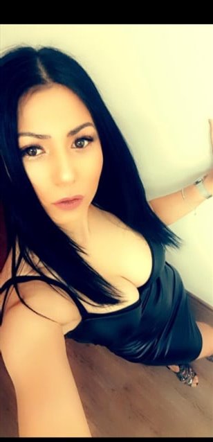 Isatoy, 22, Faro - Portugal, Elite escort