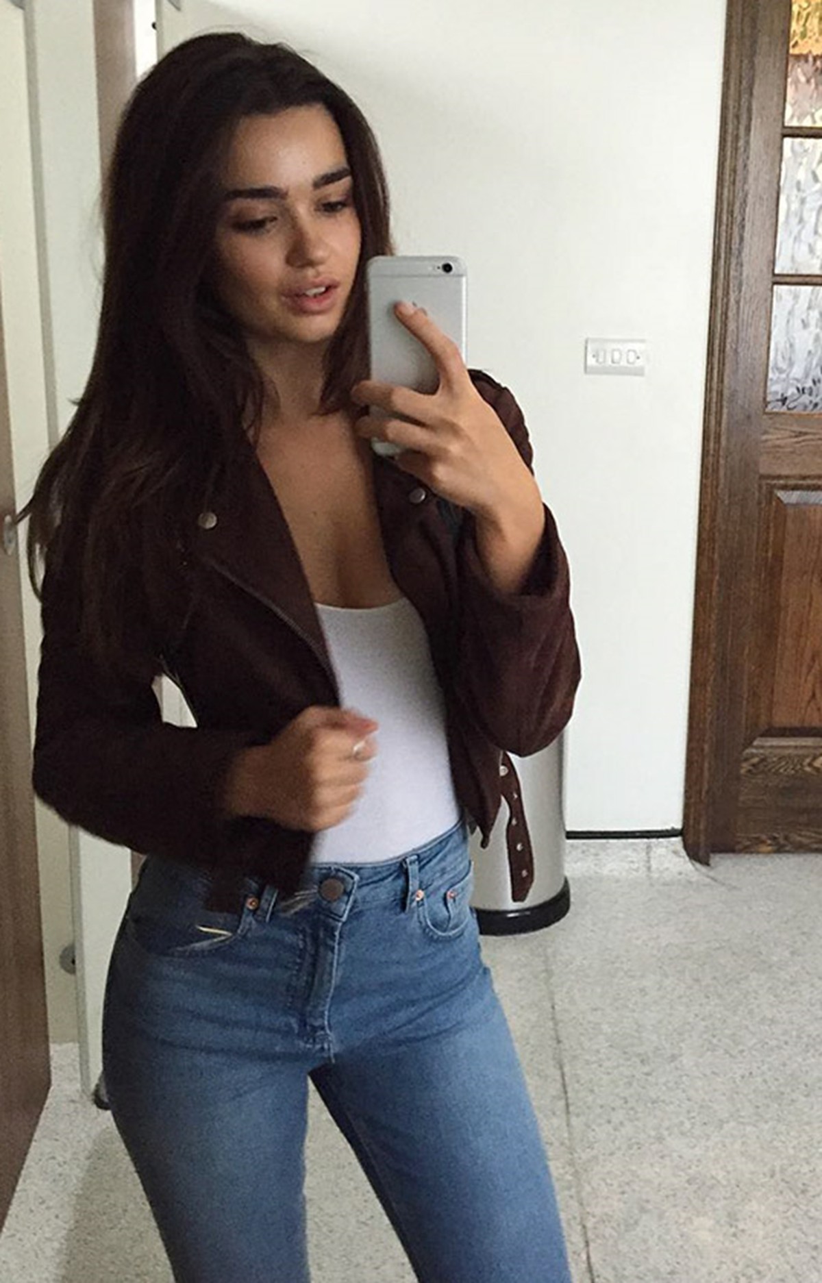 Wlodzimiera, 20, Volos - Greece, Private escort